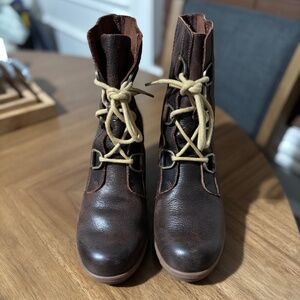 SOREL JOAN OF ARTIC WEDGE BOOT